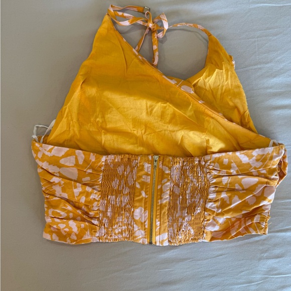 Mon Renn Monarch Halter Crop Top - Picture 4 of 5